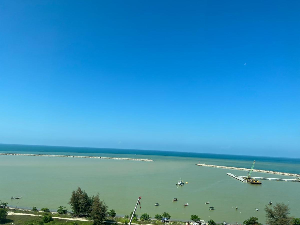 Kuala Terengganu Sea View KTCVU Homestay with POOL Bagian luar foto