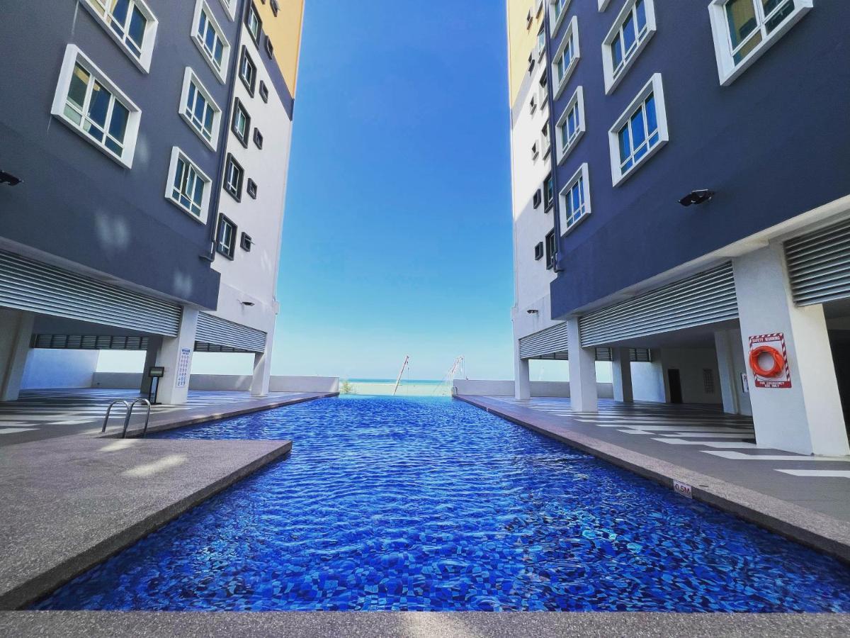 Kuala Terengganu Sea View KTCVU Homestay with POOL Bagian luar foto